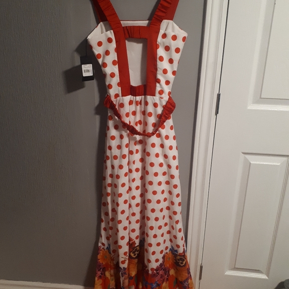 Herry Dress - Picture 6 of 7